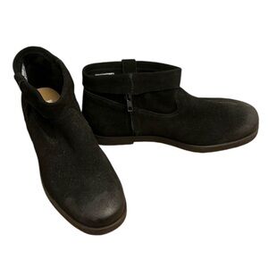 UGG Josefene Cuff Short Boot NWOB - 9.5